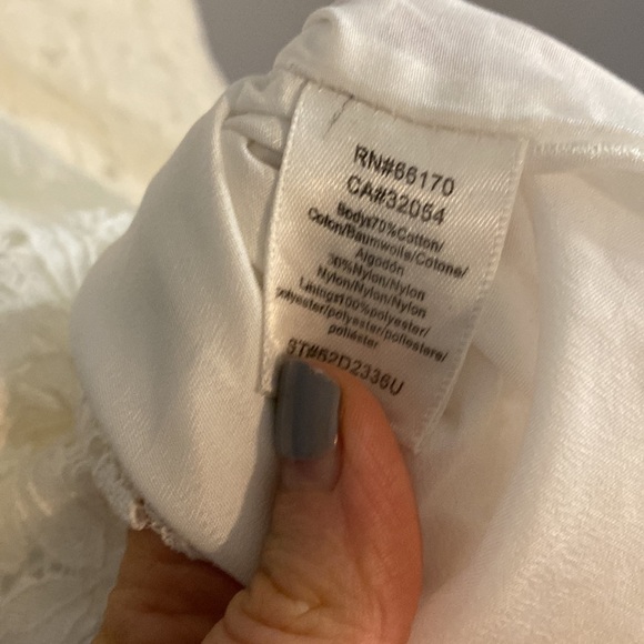 Urban Outfitters white lace keyhole back mini dress size 6 - Picture 7 of 7